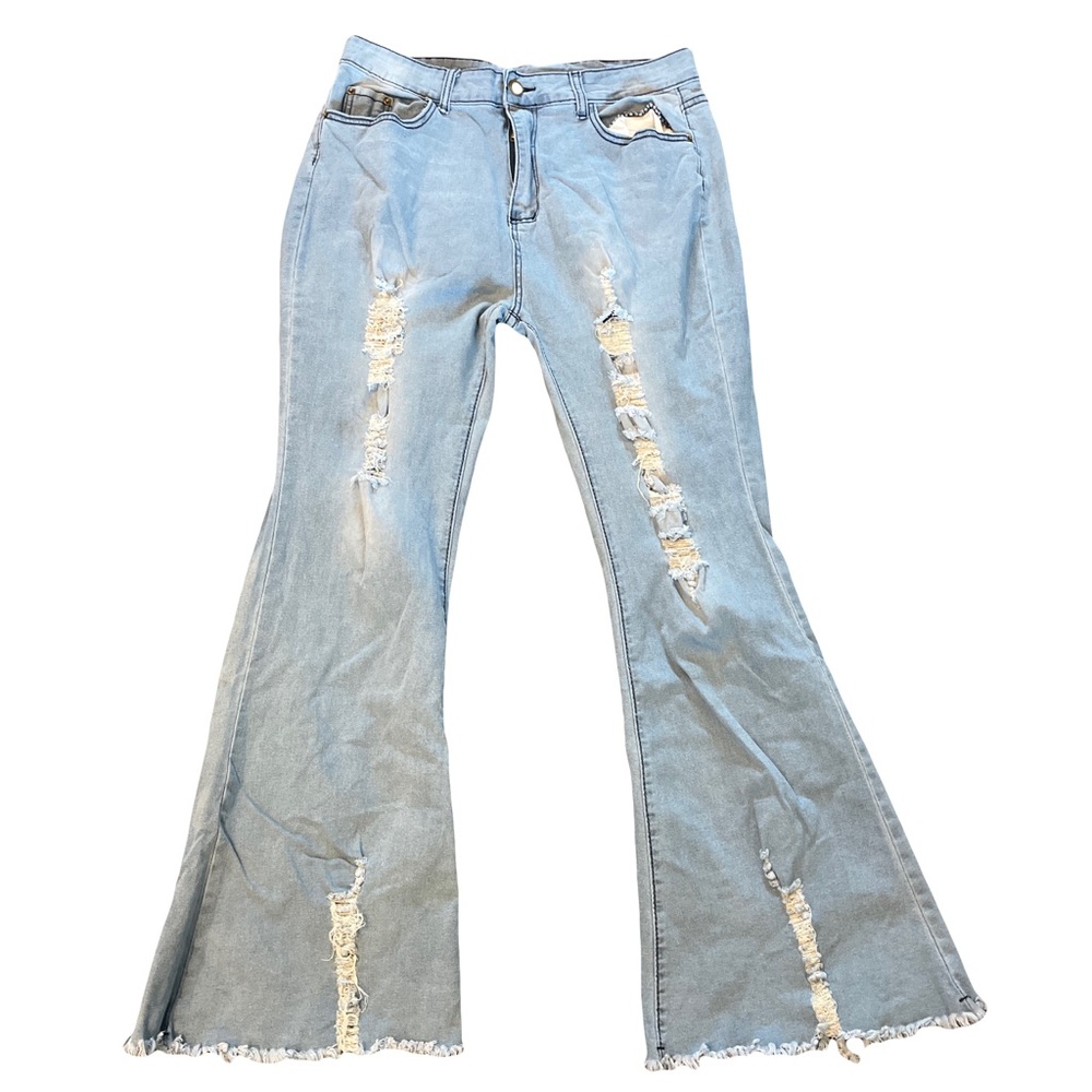 Palmer Heritage Women’s Light Wash Distressed Stretch Flared Jeans One Size